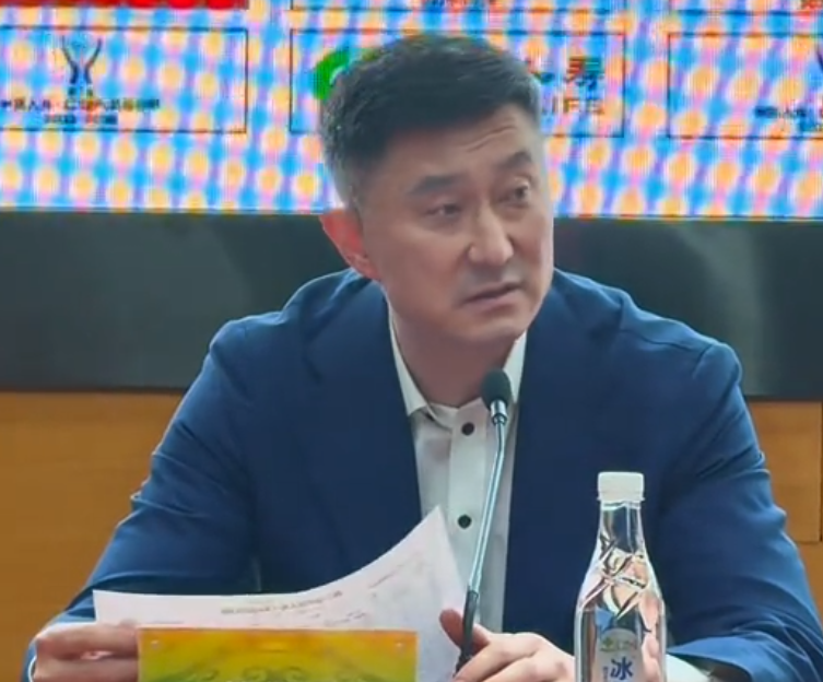 九游官网登录-输上海发布会！赞赛区展高情商，回应外援调整需等待麦考尔复出！