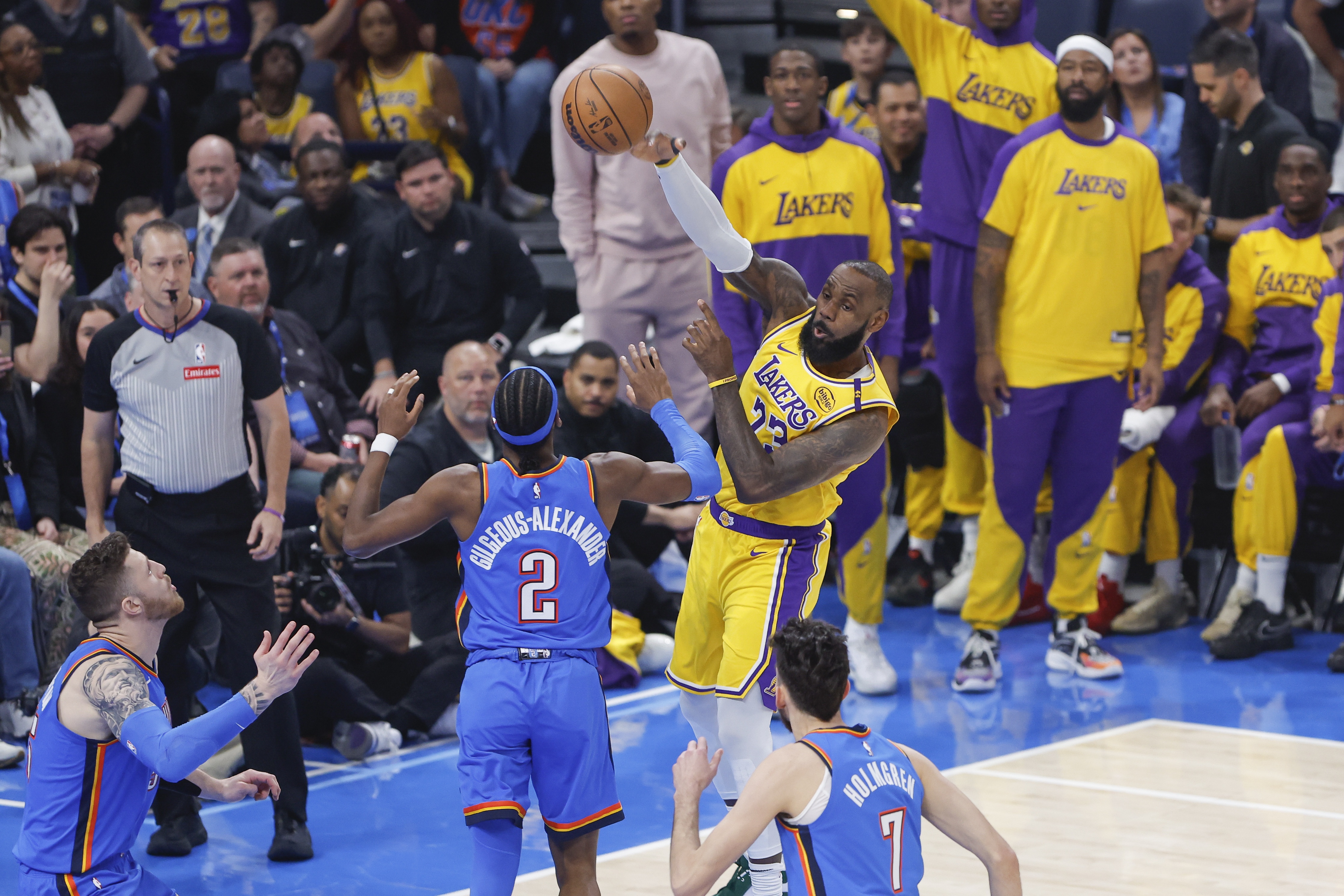 九游体育哪里看直播-霍里：詹姆斯是唯一有权抱怨裁判的人 他没有SGA&amp;东里的吹罚待遇